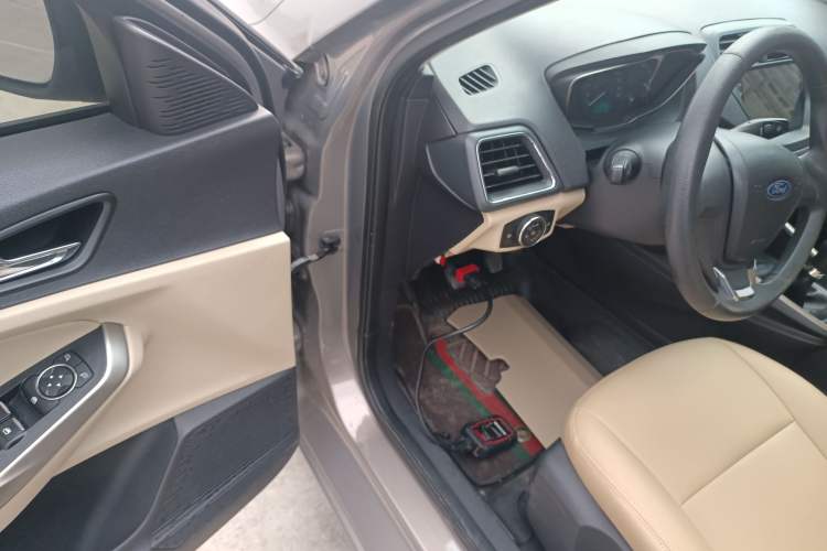 Used Ford Escort 2015 1.5L Manual Comfort Model Driver Seat