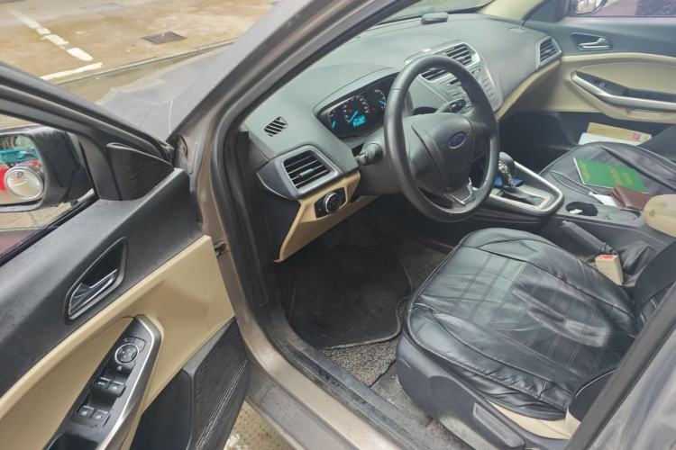 Used Ford Escort 2015 1.5L Automatic Comfort Edition Driver Seat