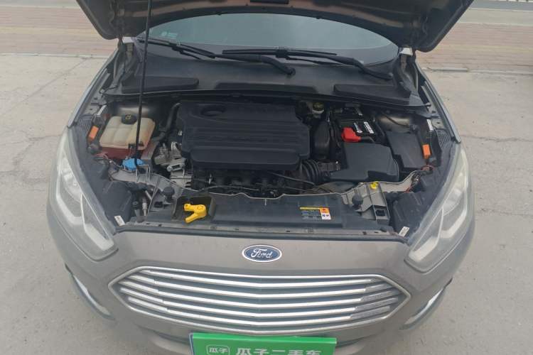 Used Ford Escort 2015 1.5L Automatic Fashion Model Engine Bay