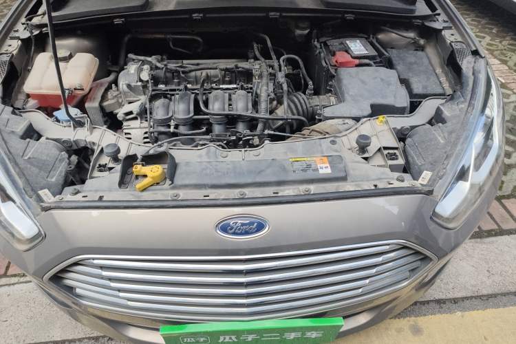 Used Ford Escort 2015 1.5L Manual Fashion Edition Engine Bay
