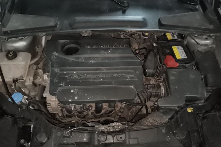 Used Ford Escort 2015 1.5L Automatic Fashion Model Engine Bay