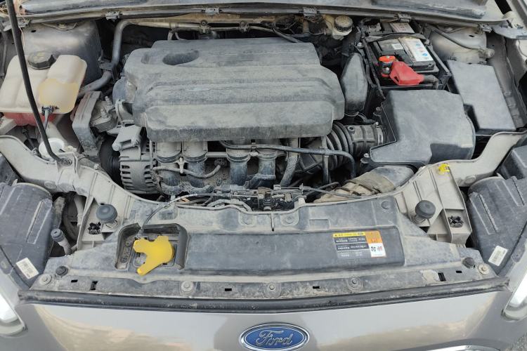 Used Ford Escort 2015 1.5L Automatic Fashion Model Engine Bay