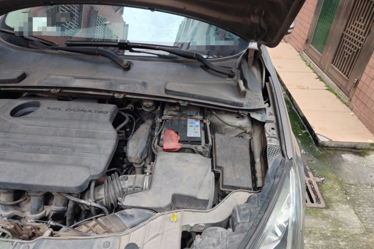 Used Ford Escort 2015 1.5L Automatic Fashion Model Engine Bay Left