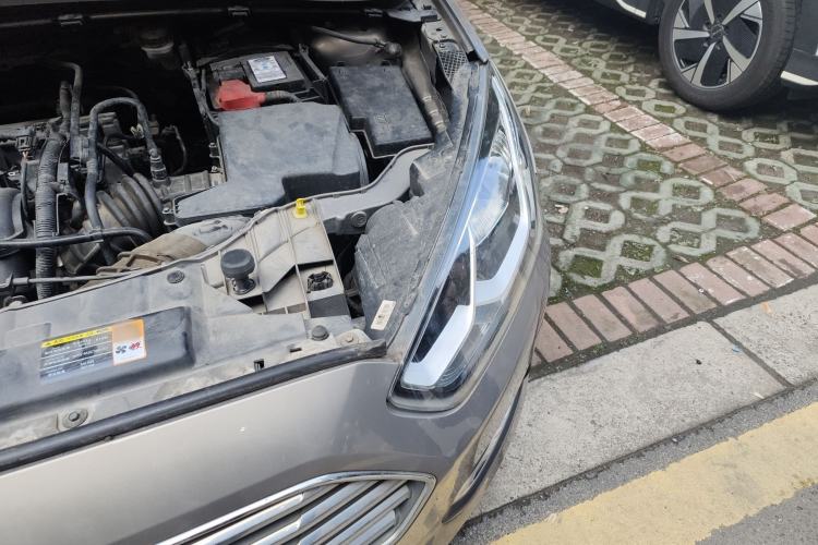 Used Ford Escort 2015 1.5L Manual Fashion Edition Engine Bay Left