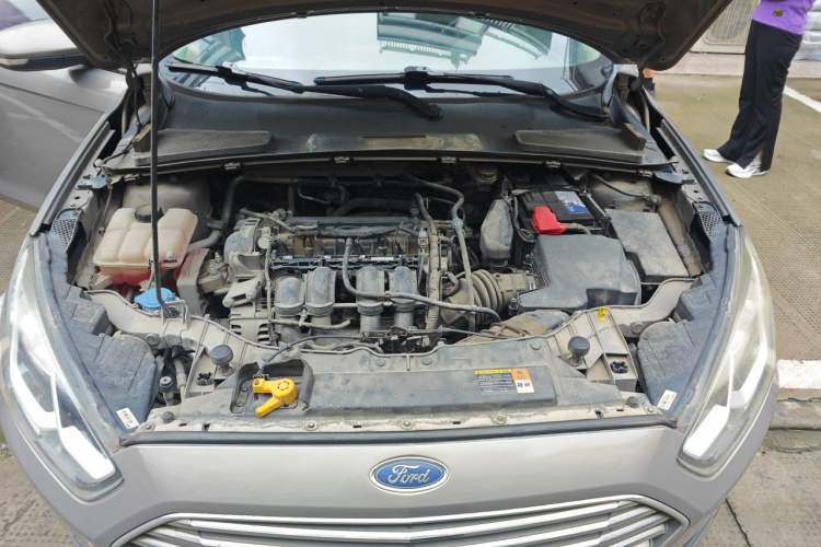 Used Ford Escort 2015 1.5L Automatic Comfort Edition Engine Bay
