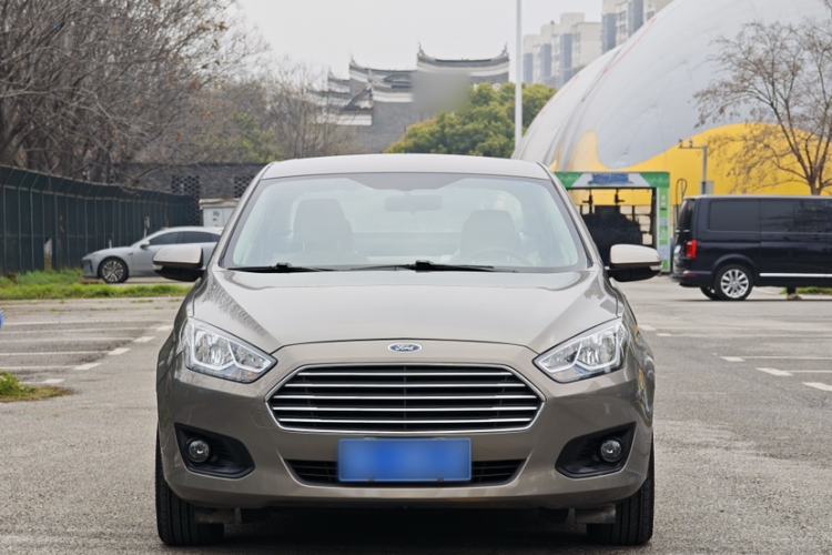 Used Ford Escort 2015 1.5L Automatic Comfort Edition Exterior 1