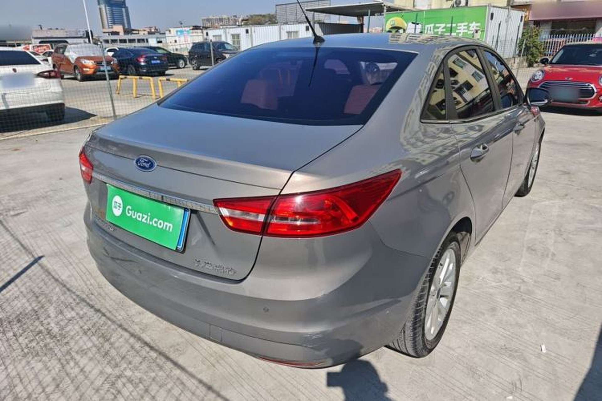 Used Ford Escort 2015 1.5L Automatic Fashion Model Exterior 5