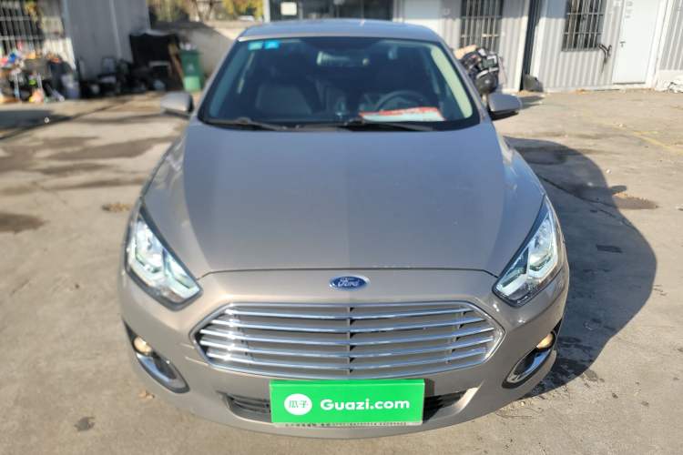 Used Ford Escort 2015 1.5L Automatic Fashion Model Front