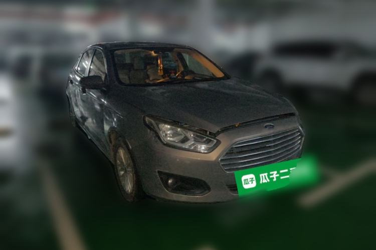 Used Ford Escort 2015 1.5L Automatic Comfort Edition Front Right 45 Deg