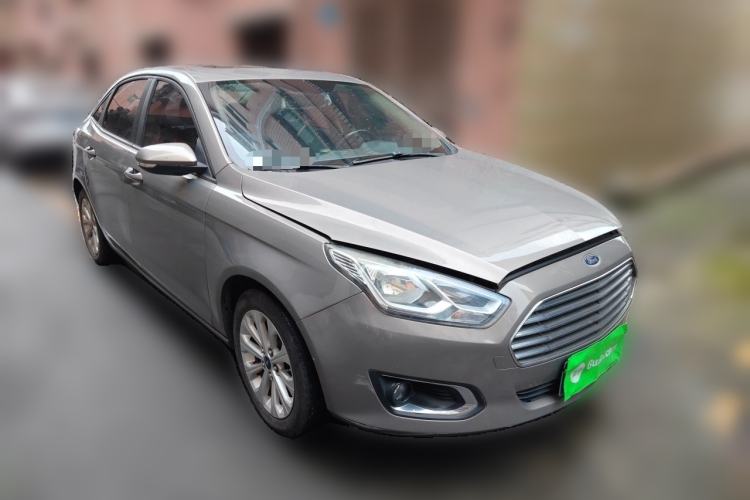 Used Ford Escort 2015 1.5L Automatic Fashion Model Front Right 45 Deg