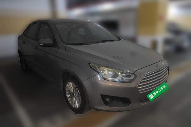 Used Ford Escort 2015 1.5L Automatic Comfort Edition Front Right 45 Deg