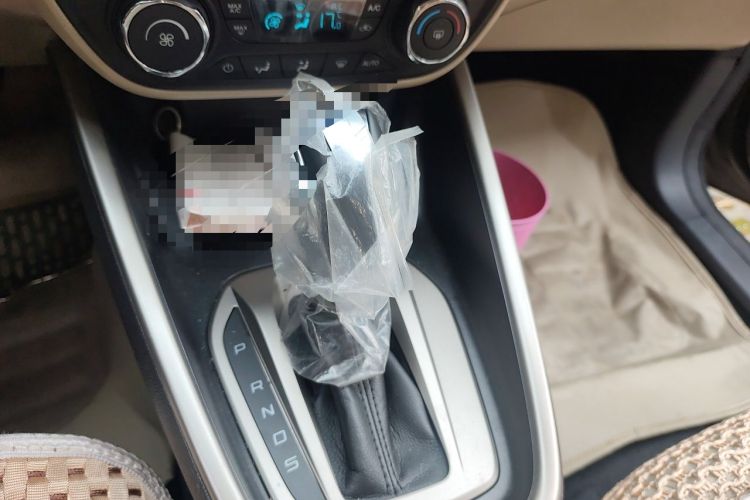 Used Ford Escort 2015 1.5L Automatic Fashion Model Gear Lever