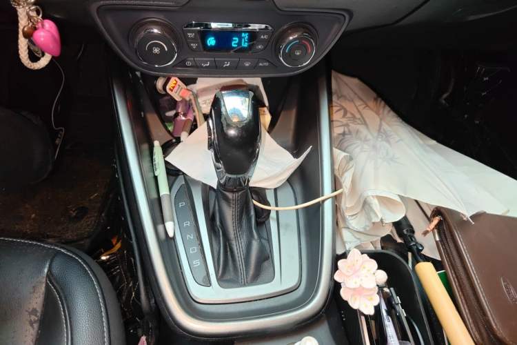 Used Ford Escort 2015 1.5L Automatic Fashion Model Gear Lever