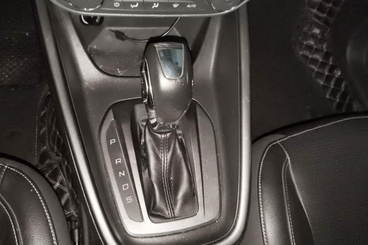 Used Ford Escort 2015 1.5L Automatic Fashion Model Gear Lever