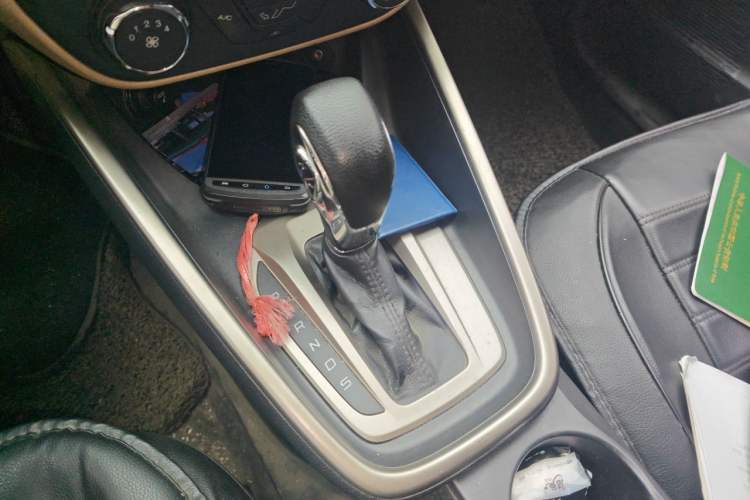 Used Ford Escort 2015 1.5L Automatic Comfort Edition Gear Lever