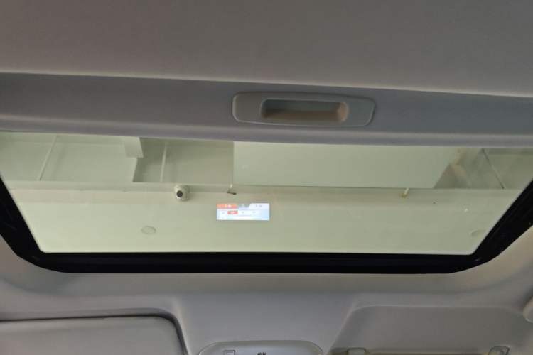 Used Ford Escort 2015 1.5L Automatic Fashion Model Headliner