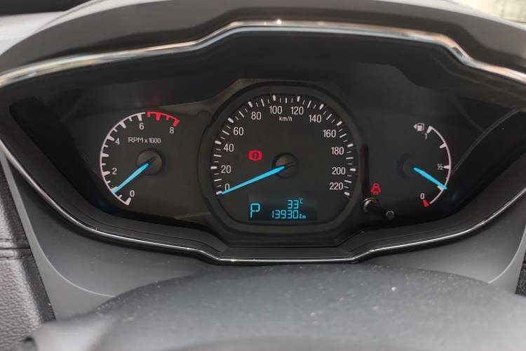 Used Ford Escort 2015 1.5L Automatic Fashion Model Instrument Cluster