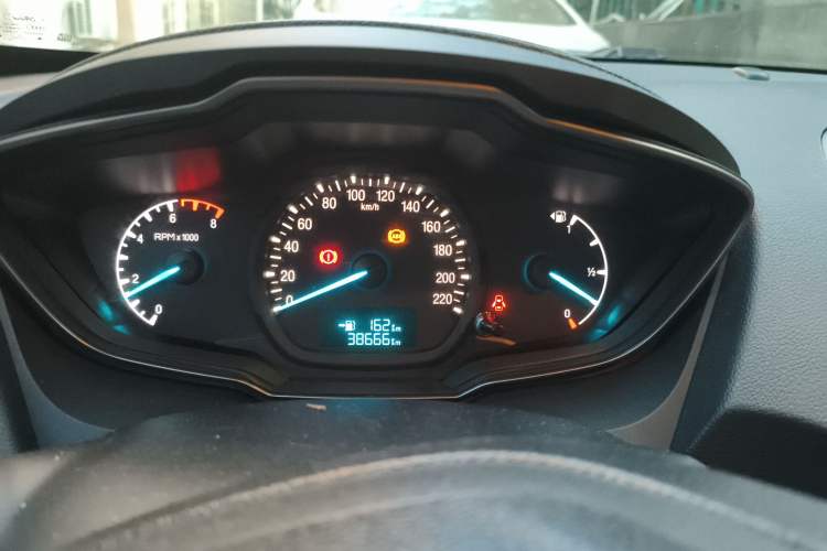 Used Ford Escort 2015 1.5L Manual Comfort Model Instrument Cluster
