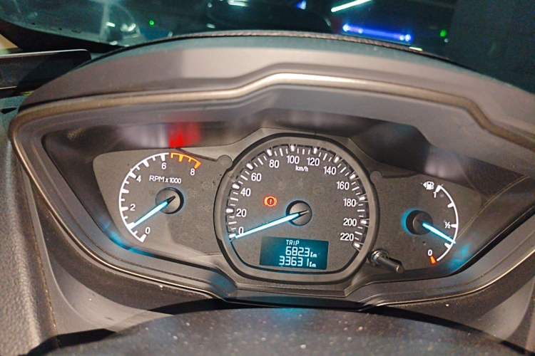Used Ford Escort 2015 1.5L Manual Comfort Model Instrument Cluster