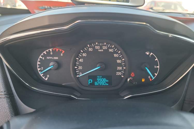 Used Ford Escort 2015 1.5L Automatic Fashion Model Instrument Cluster