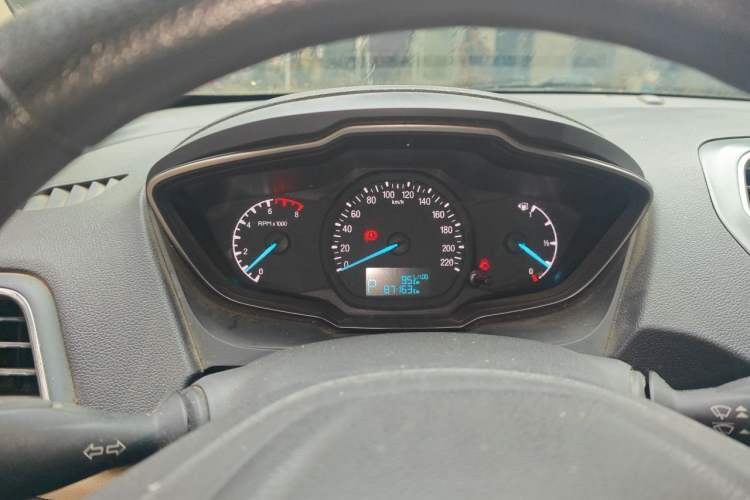 Used Ford Escort 2015 1.5L Automatic Comfort Edition Instrument Cluster