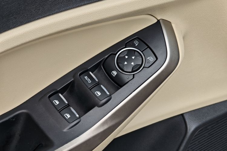 Used Ford Escort 2015 1.5L Automatic Comfort Edition Interior 1