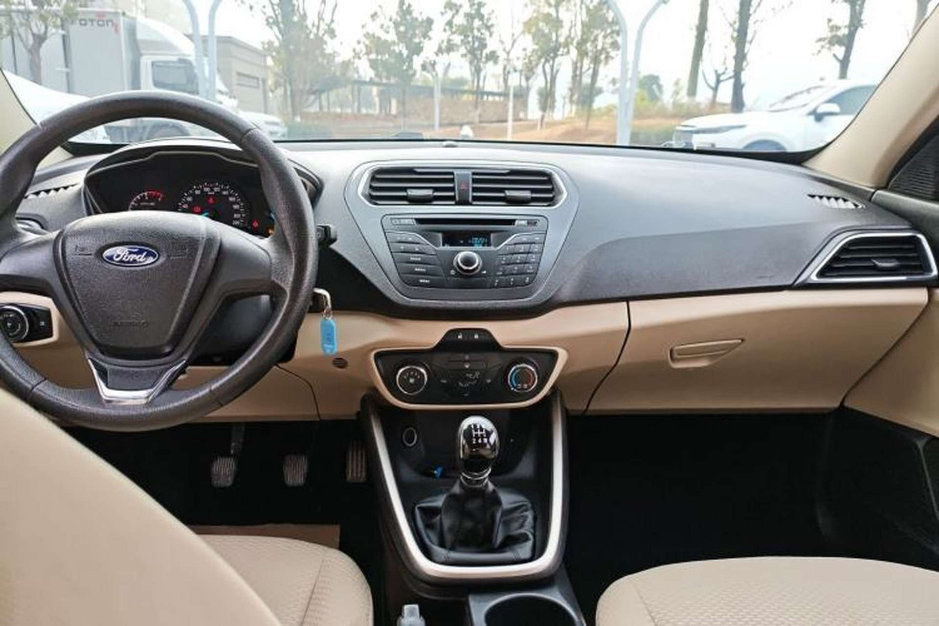 Used Ford Escort 2015 1.5L Manual Comfort Model Interior 2