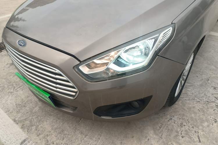 Used Ford Escort 2015 1.5L Manual Comfort Model Left Front Headlight