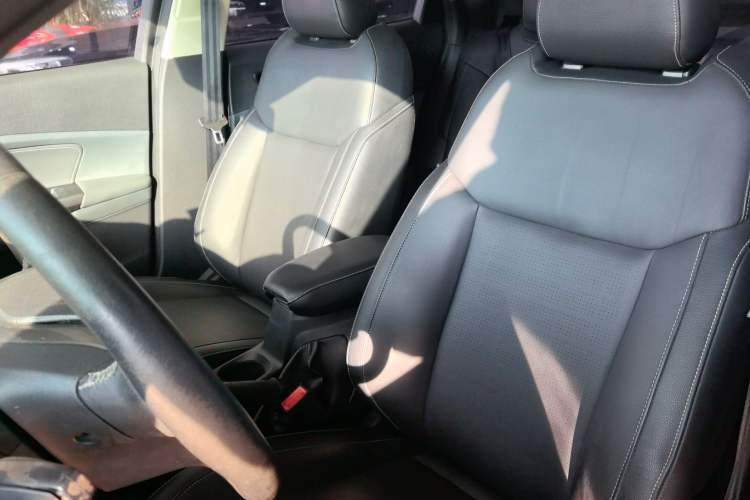Used Ford Escort 2015 1.5L Automatic Fashion Model Left Front Seat
