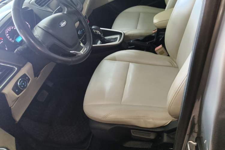 Used Ford Escort 2015 1.5L Automatic Comfort Edition Left Front Seat