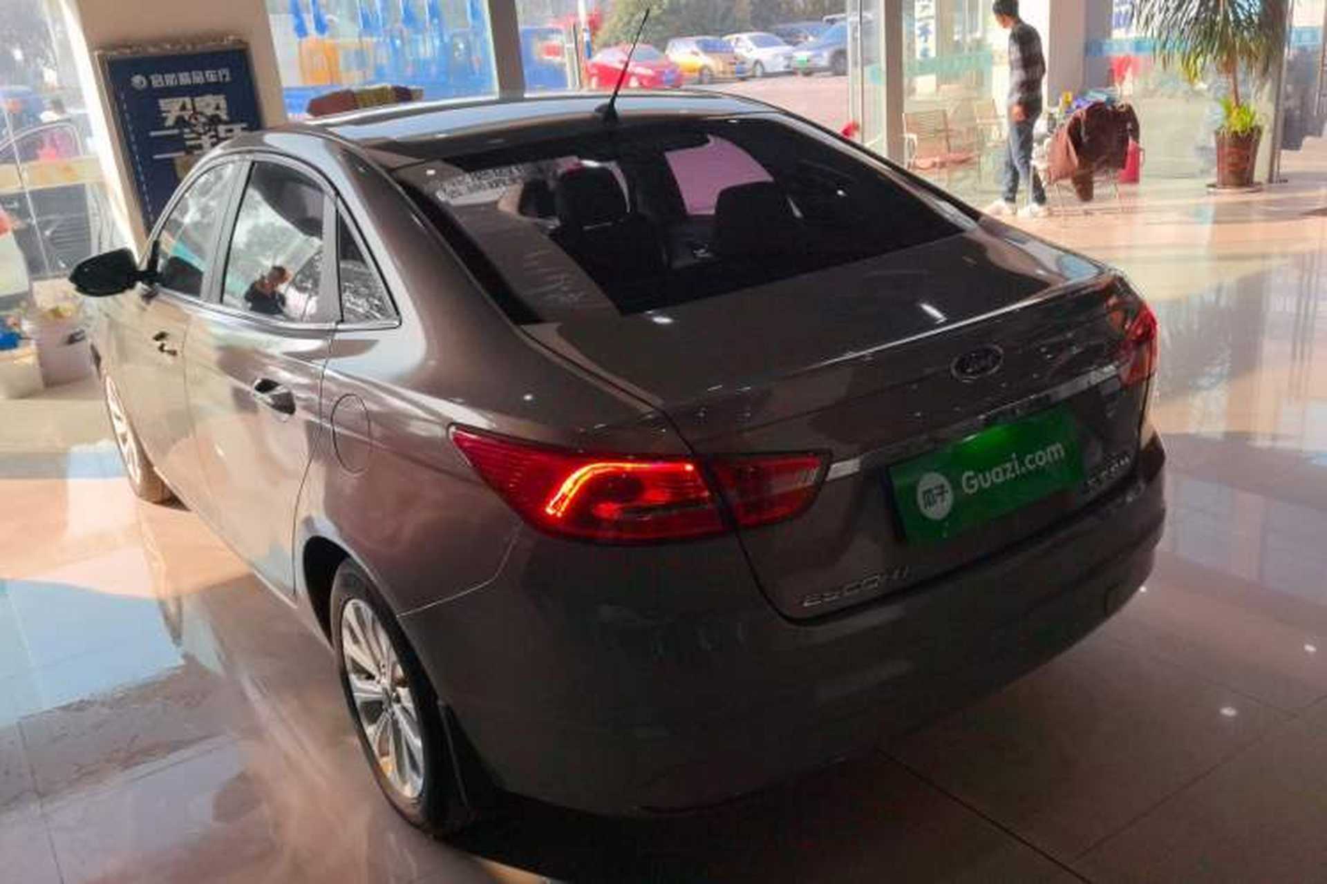 Used Ford Escort 2015 1.5L Automatic Fashion Model Rear Left 45 Deg