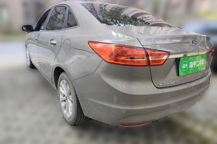 Used Ford Escort 2015 1.5L Manual Fashion Edition Rear Left 45 Deg