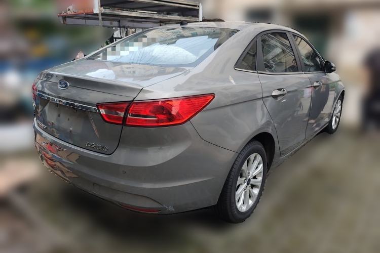 Used Ford Escort 2015 1.5L Automatic Fashion Model Rear Right 45 Deg