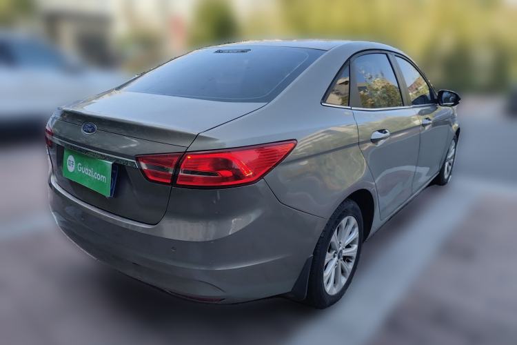 Used Ford Escort 2015 1.5L Automatic Fashion Model Rear Right 45 Deg