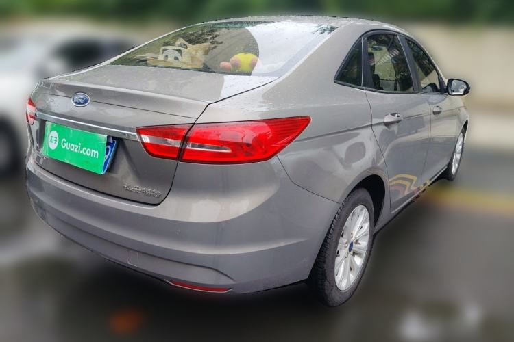 Used Ford Escort 2015 1.5L Automatic Fashion Model Rear Right 45 Deg