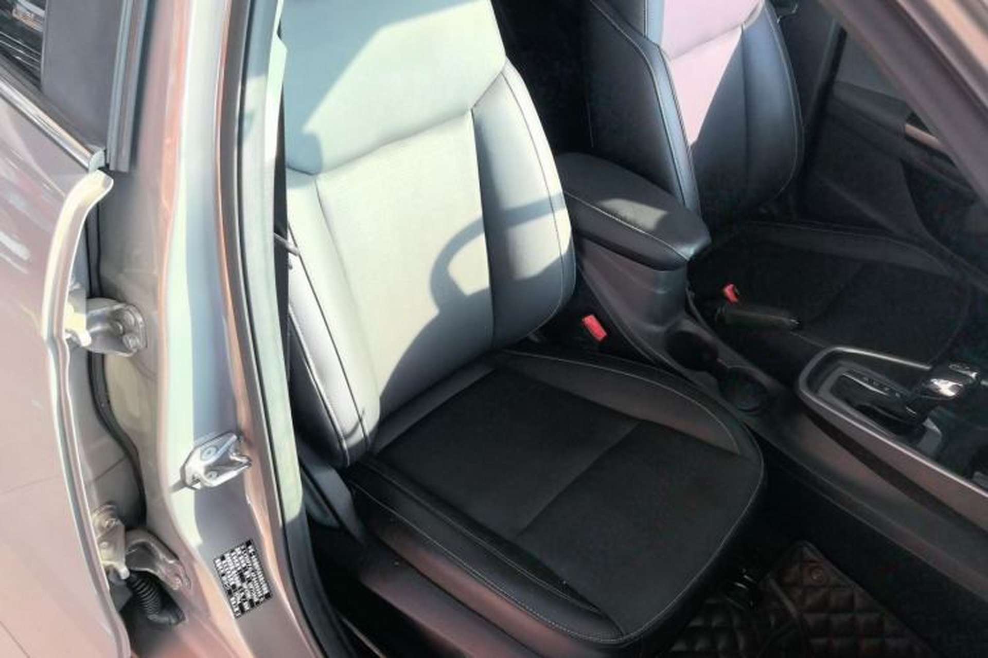 Used Ford Escort 2015 1.5L Automatic Fashion Model Right Front Seat