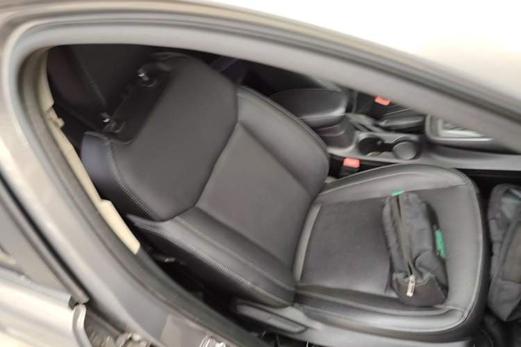 Used Ford Escort 2015 1.5L Automatic Fashion Model Right Front Seat