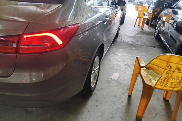 Used Ford Escort 2015 1.5L Automatic Comfort Edition Right Rear Taillight