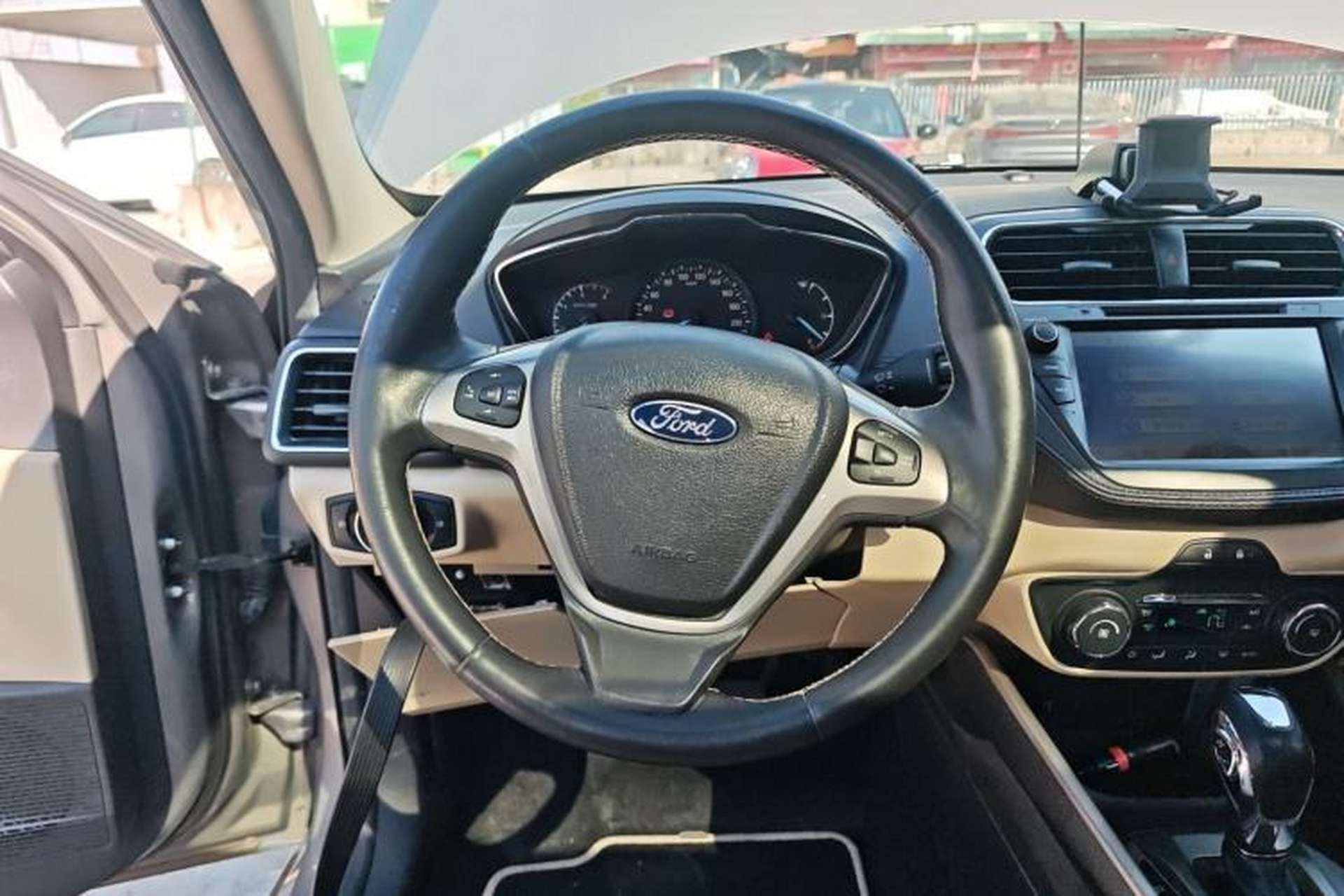 Used Ford Escort 2015 1.5L Automatic Fashion Model Steering Wheel