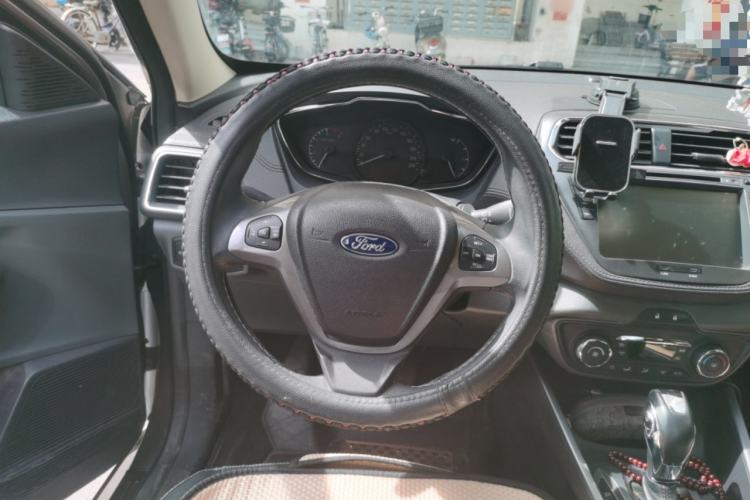 Used Ford Escort 2015 1.5L Automatic Fashion Model Steering Wheel