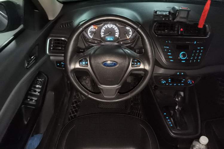 Used Ford Escort 2015 1.5L Automatic Fashion Model Steering Wheel
