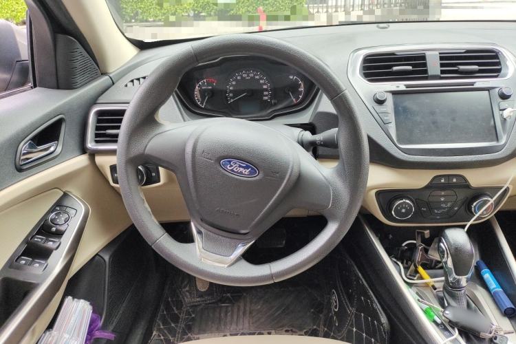 Used Ford Escort 2015 1.5L Automatic Comfort Edition Steering Wheel