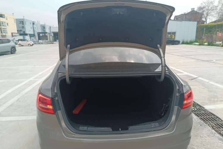 Used Ford Escort 2015 1.5L Manual Comfort Model Trunk