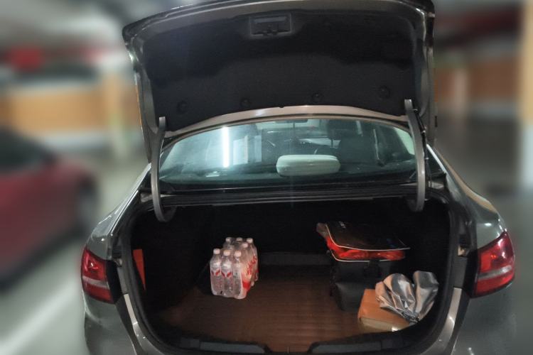Used Ford Escort 2015 1.5L Automatic Fashion Model Trunk