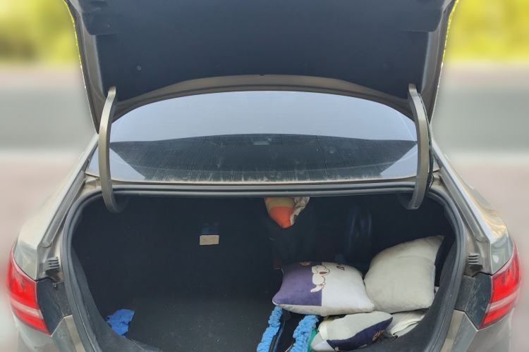 Used Ford Escort 2015 1.5L Automatic Fashion Model Trunk