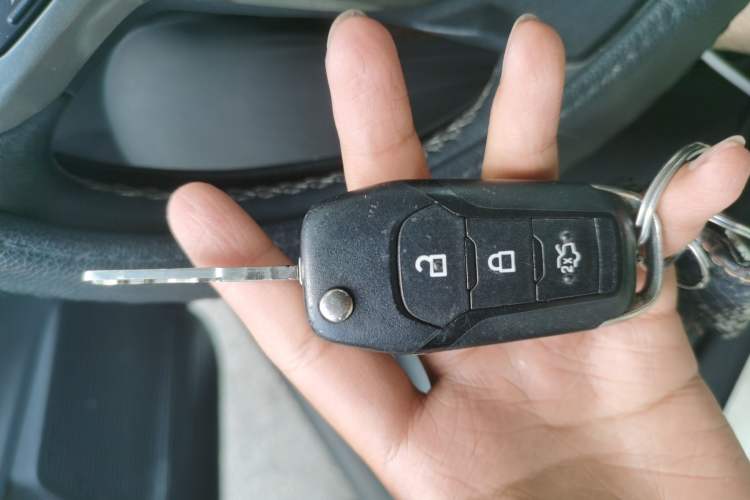 Used Ford Escort 2015 1.5L Automatic Fashion Model Vehicle Key