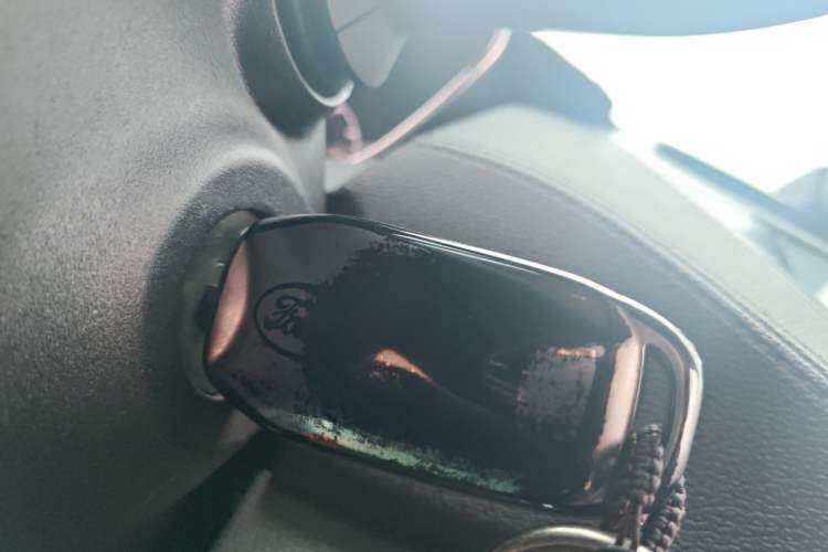 Used Ford Escort 2015 1.5L Automatic Fashion Model Vehicle Key