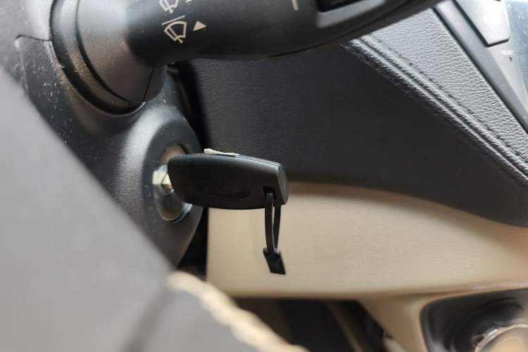 Used Ford Escort 2015 1.5L Automatic Fashion Model Vehicle Key