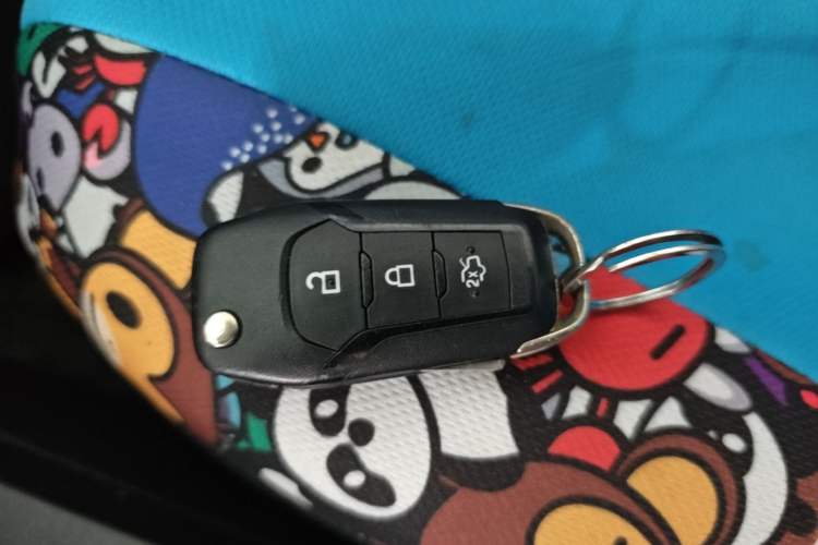 Used Ford Escort 2015 1.5L Automatic Fashion Model Vehicle Key