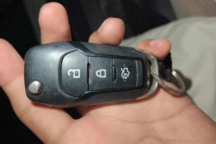 Used Ford Escort 2015 1.5L Automatic Comfort Edition Vehicle Key